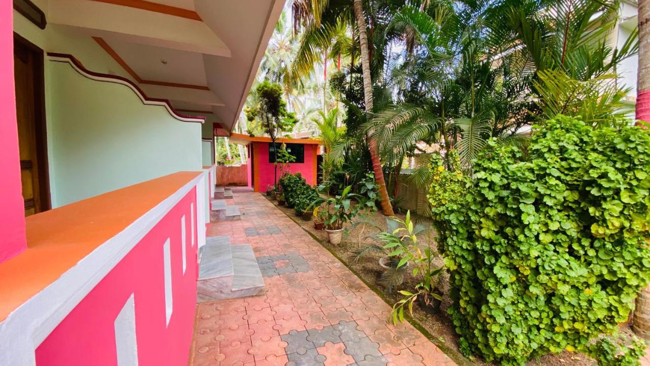 Packbag Comfort Bed & Breakfast Kovalam Exterior foto