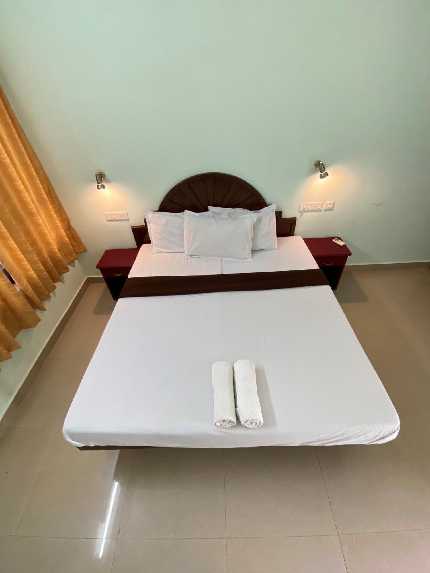 Packbag Comfort Bed & Breakfast Kovalam Exterior foto